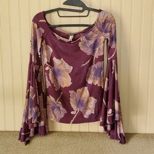 Free People floral blouse size XS bell sleeves